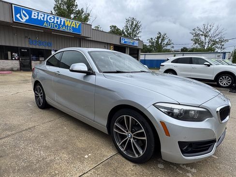 Used 2018 BMW 230i Coupe RWD image 3