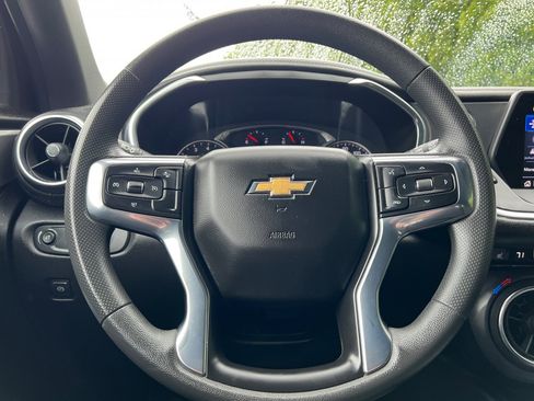 Used 2021 Chevrolet Blazer LT image 23