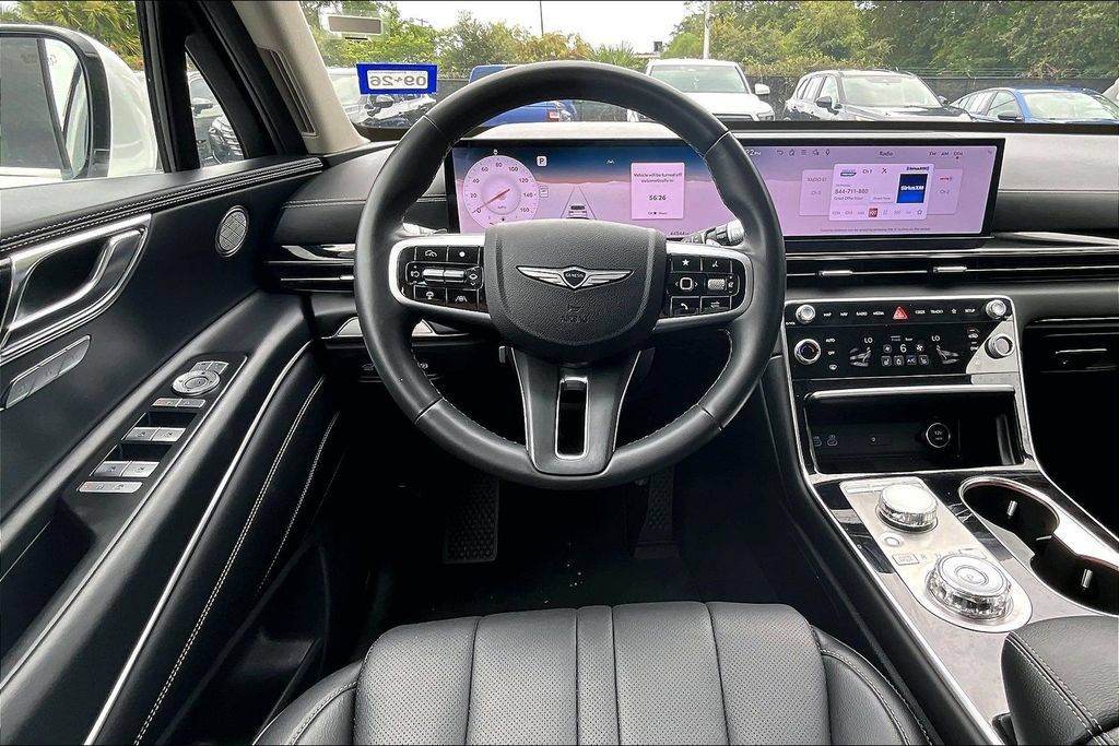 Used 2025 Genesis GV80 2.5T Standard AWD/4WD image 8