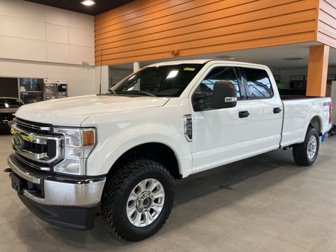 Used 2022 Ford F250 XLT image 1