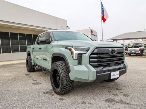 Used 2024 Toyota Tundra SR5 RWD image 6