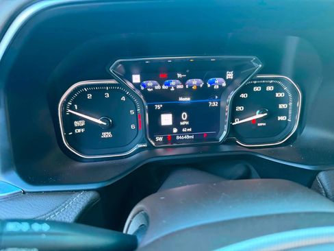 Used 2021 GMC Yukon XL Denali AWD/4WD image 8