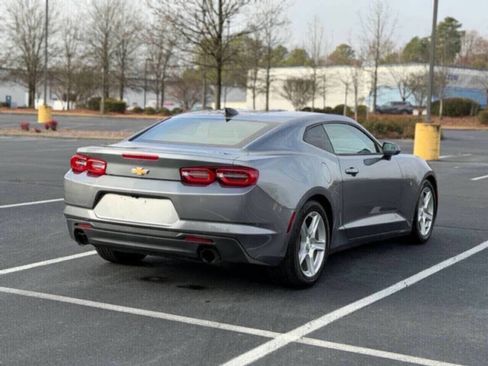 Used 2020 Chevrolet Camaro LT image 7