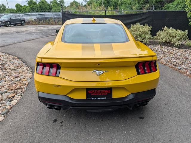 Used 2024 Ford Mustang Premium w/ 2.3L High Performance Package RWD image 4