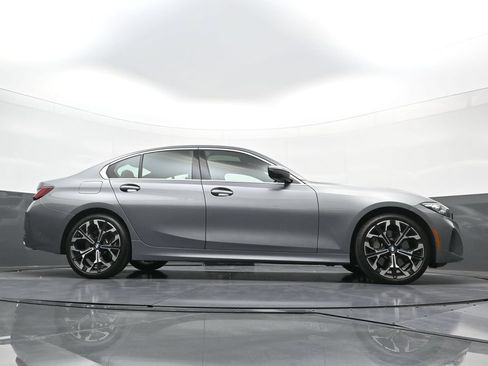 Used 2025 BMW 330i xDrive Sedan AWD/4WD image 28