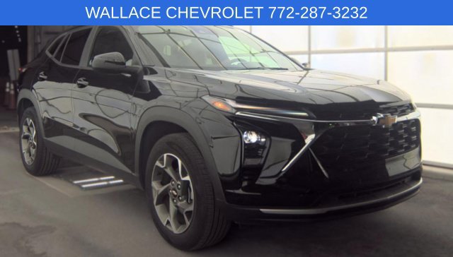 Used 2025 Chevrolet Trax LT w/ LT Convenience Package FWD image 1