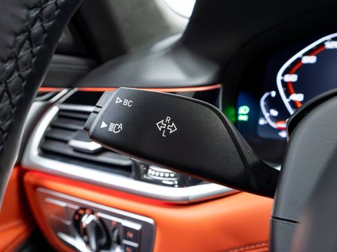 Used 2022 BMW M760i xDrive AWD/4WD image 69