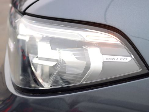 Used 2020 BMW X7 xDrive40i w/ Premium Package image 12