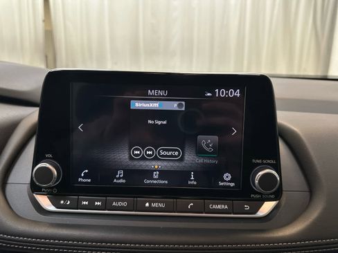 Certified 2025 Nissan Rogue SV image 15