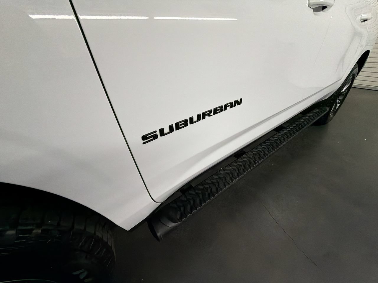 Certified 2024 Chevrolet Suburban Z71 w/ Luxury Package AWD/4WD image 33