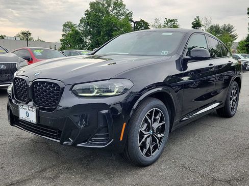 Certified 2024 BMW X4 xDrive30i w/ Premium Package AWD/4WD image 3