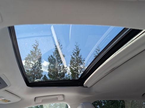 Certified 2022 Lexus RX 350 AWD w/ Premium Package image 19