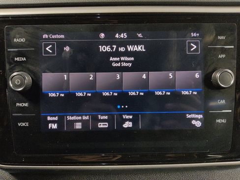 Used 2020 Volkswagen Atlas Cross Sport SEL image 25