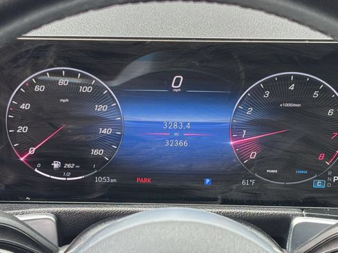 Used 2025 Mercedes-Benz GLB 250 4MATIC image 45