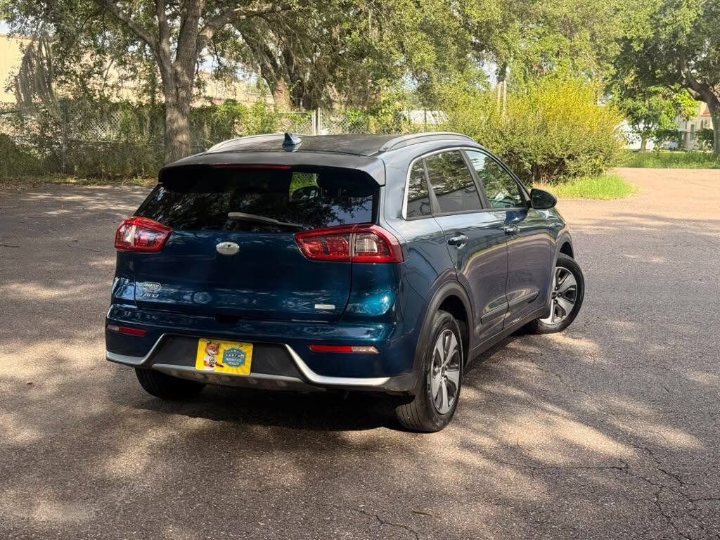 Used 2018 Kia Niro LX FWD image 5