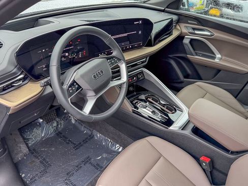 Used 2025 Audi Q5 Premium Plus w/ Premium Plus image 11