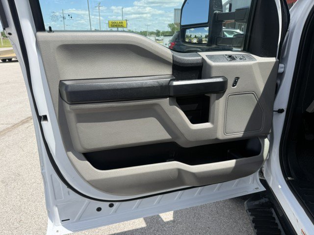 Used 2021 Ford F550 2WD Regular Cab Super Duty image 24