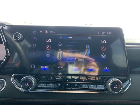 Used 2023 Chevrolet Colorado Z71 w/ Z71 Convenience Package 2 image 17