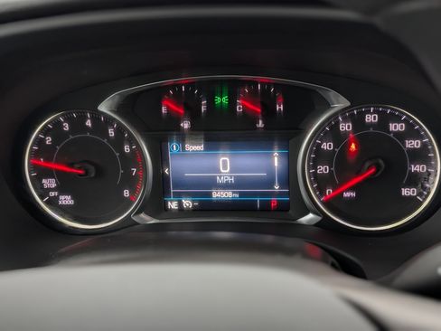 Used 2021 GMC Acadia SLE image 16