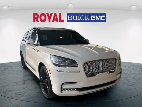 Used 2021 Lincoln Aviator Reserve w/ Equipment Group 208A image 3