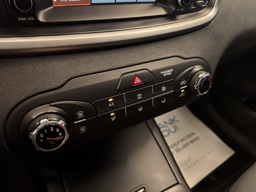 Used 2020 Kia Sorento LX AWD/4WD image 15