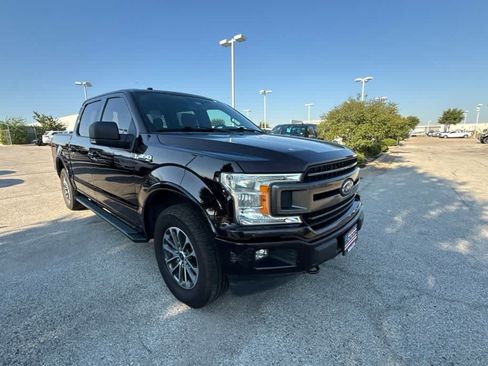 Used 2018 Ford F150 XLT w/ Equipment Group 302A Luxury AWD/4WD image 7
