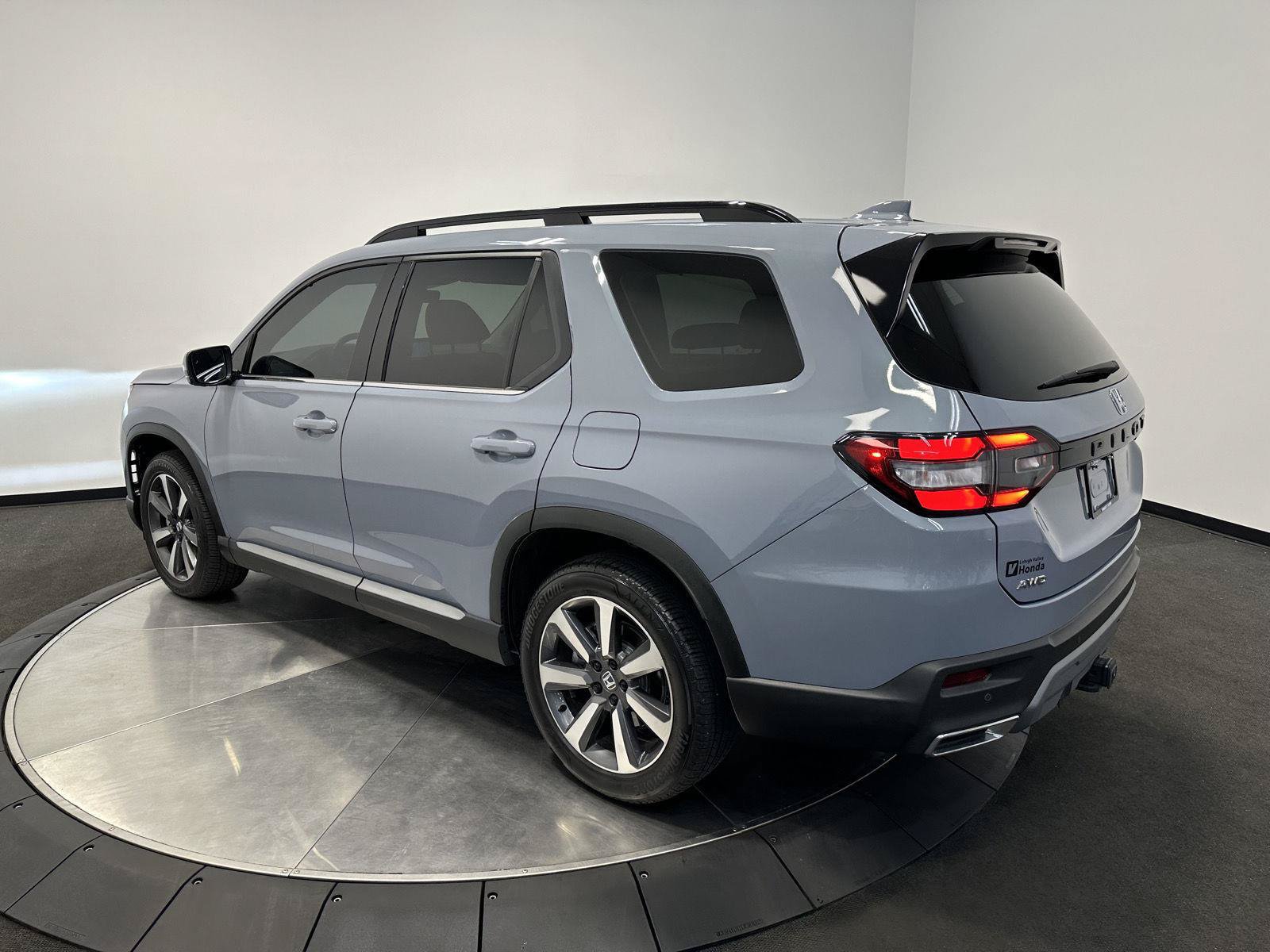 Certified 2025 Honda Pilot Elite image 5