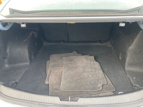 Used 2017 Chevrolet Malibu LT image 27