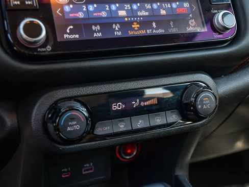Used 2022 Nissan Kicks SR w/ Interior Electronics Package FWD image 20