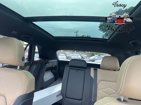 New 2026 Volkswagen Atlas Cross Sport SE image 17