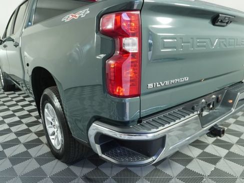 Used 2025 Chevrolet Silverado 1500 LT AWD/4WD image 12