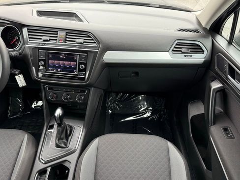 Used 2019 Volkswagen Tiguan S image 27