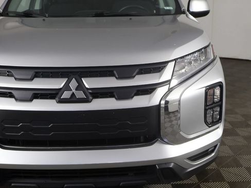 Used 2023 Mitsubishi Outlander Sport ES AWD/4WD image 9