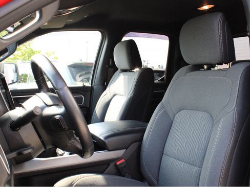 Used 2021 RAM 1500 Big Horn AWD/4WD image 10
