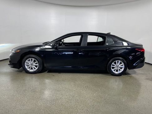 Certified 2025 Toyota Camry LE image 6