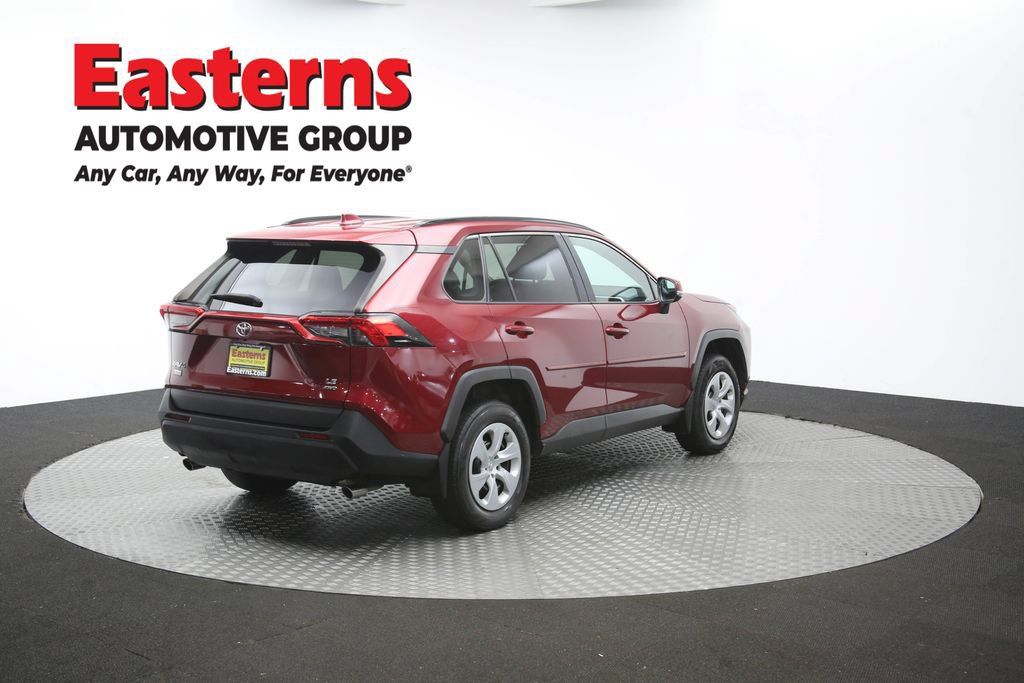 Used 2021 Toyota RAV4 LE AWD/4WD image 40