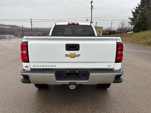 Used 2018 Chevrolet Silverado 1500 LT w/ LT Convenience Package image 3