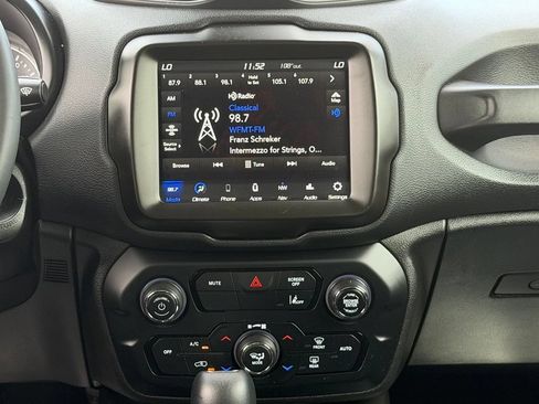 Used 2023 Jeep Renegade Trailhawk AWD/4WD image 22