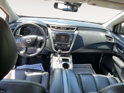 Used 2023 Nissan Murano SV w/ SV Midnight Edition Package FWD image 10