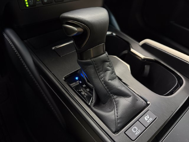 Used 2025 Lexus ES 300h w/ Technology Package FWD image 20