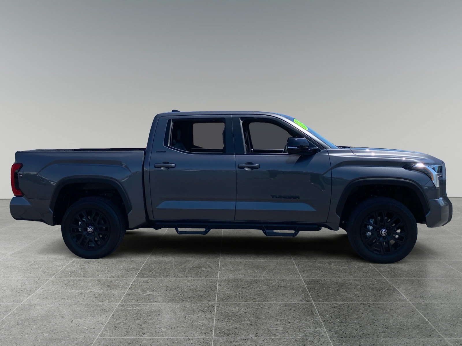 Used 2025 Toyota Tundra Limited AWD/4WD image 6