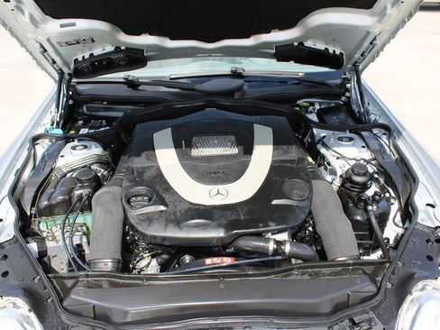 Used 2008 Mercedes-Benz SL 550 image 40