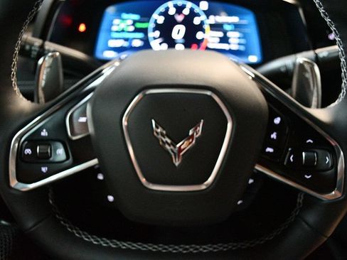 Used 2023 Chevrolet Corvette Stingray Preferred Conv w/ Z51 Performance Package RWD image 38