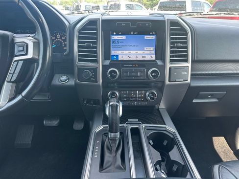 Used 2018 Ford F150 Platinum AWD/4WD image 21