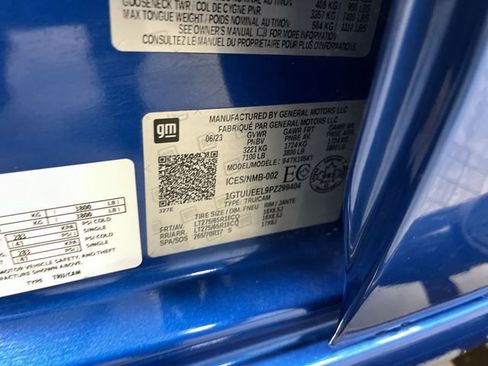 Used 2023 GMC Sierra 1500 AT4 w/ Technology Package image 43