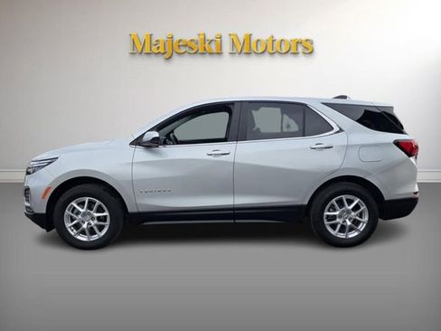 Used 2022 Chevrolet Equinox LT image 4
