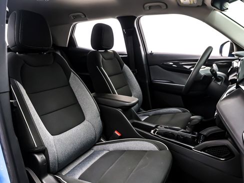 Used 2024 Chevrolet TrailBlazer LS w/ LS Convenience Package image 6