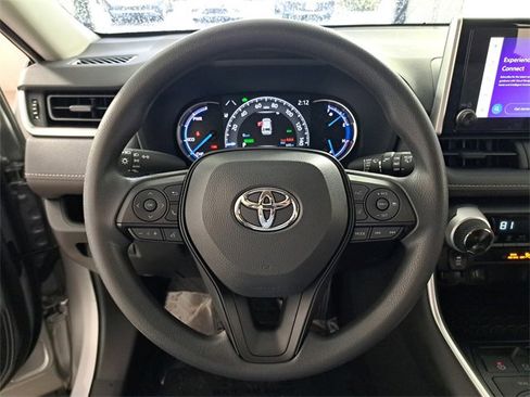 Used 2025 Toyota RAV4 XLE image 26