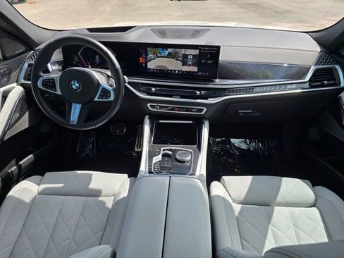 Used 2026 BMW X6 xDrive40i AWD/4WD image 36
