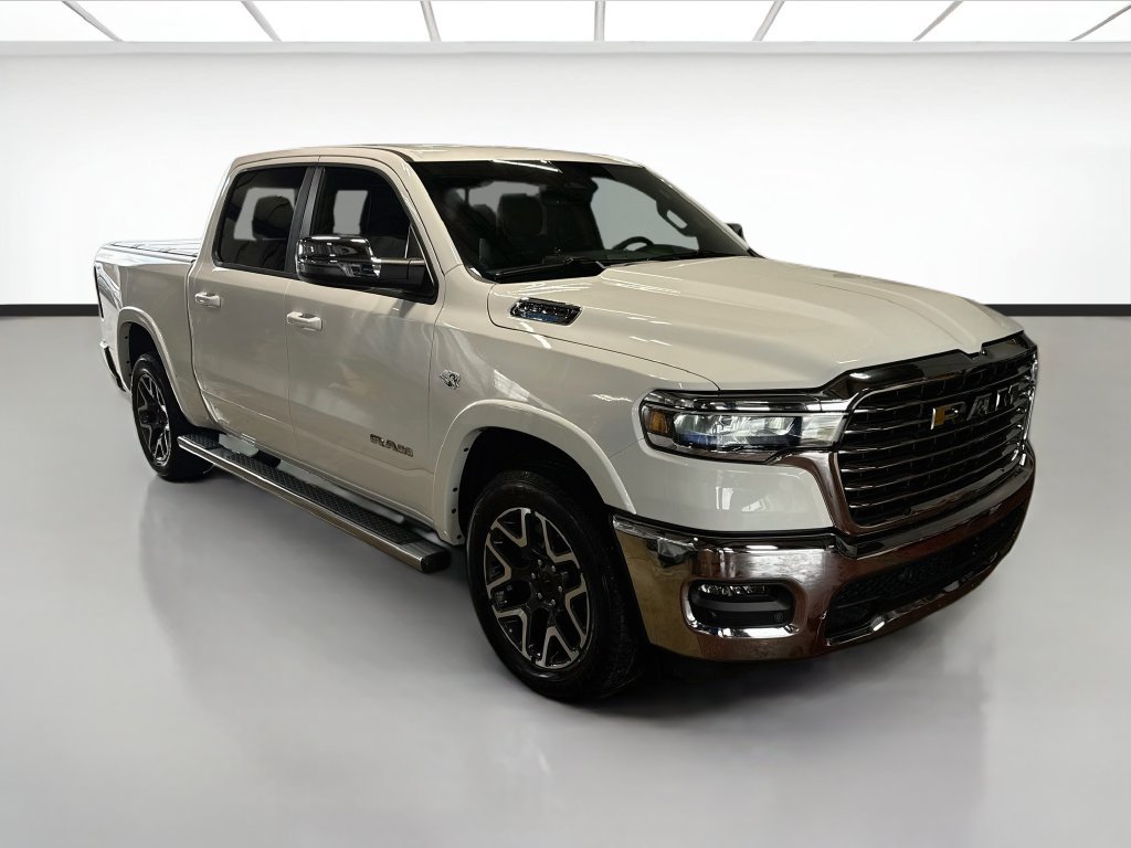 Used 2026 RAM 1500 Laramie AWD/4WD image 3